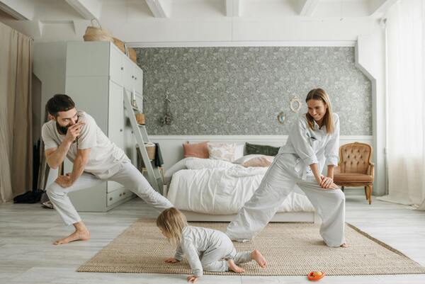 familia feliz reeditada